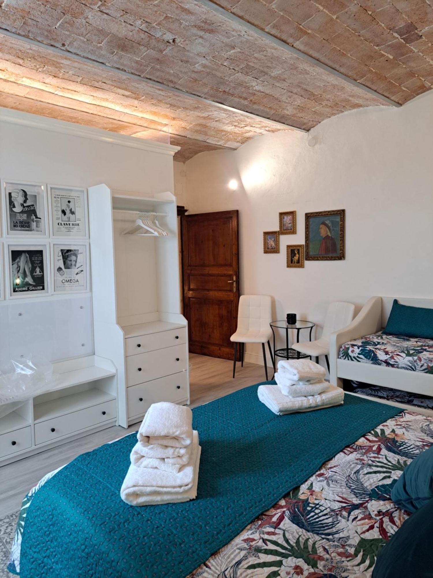 Guest House Vista Bella Apartment & Studio Prata ภายนอก รูปภาพ